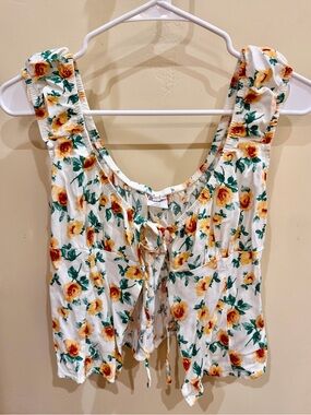 No Boundaries White Floral Tie-Front Camisole with Yellow Roses